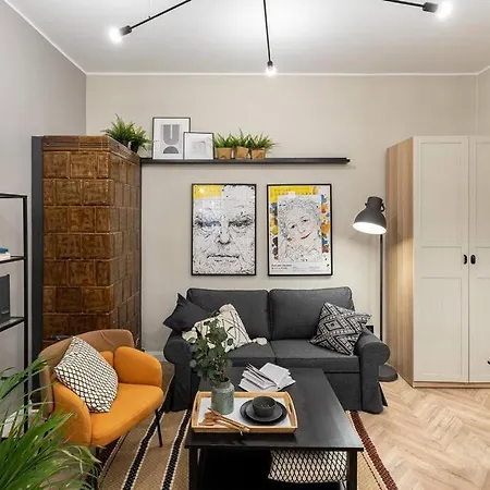 Nobel - Location! Apartment *